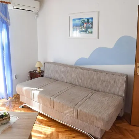 Toplek 2201 Apartment Vir