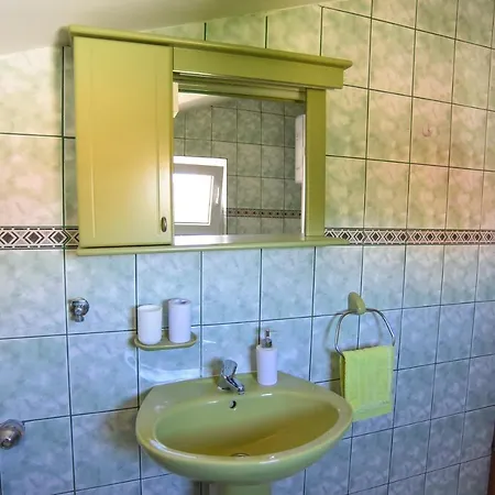 Toplek 2201 Apartment